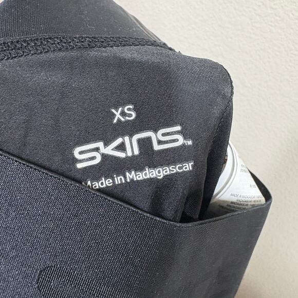 SKINS Compression Series-3 Women's 7/8 Tight Size XS Black Activewear - Picture 11 of 12